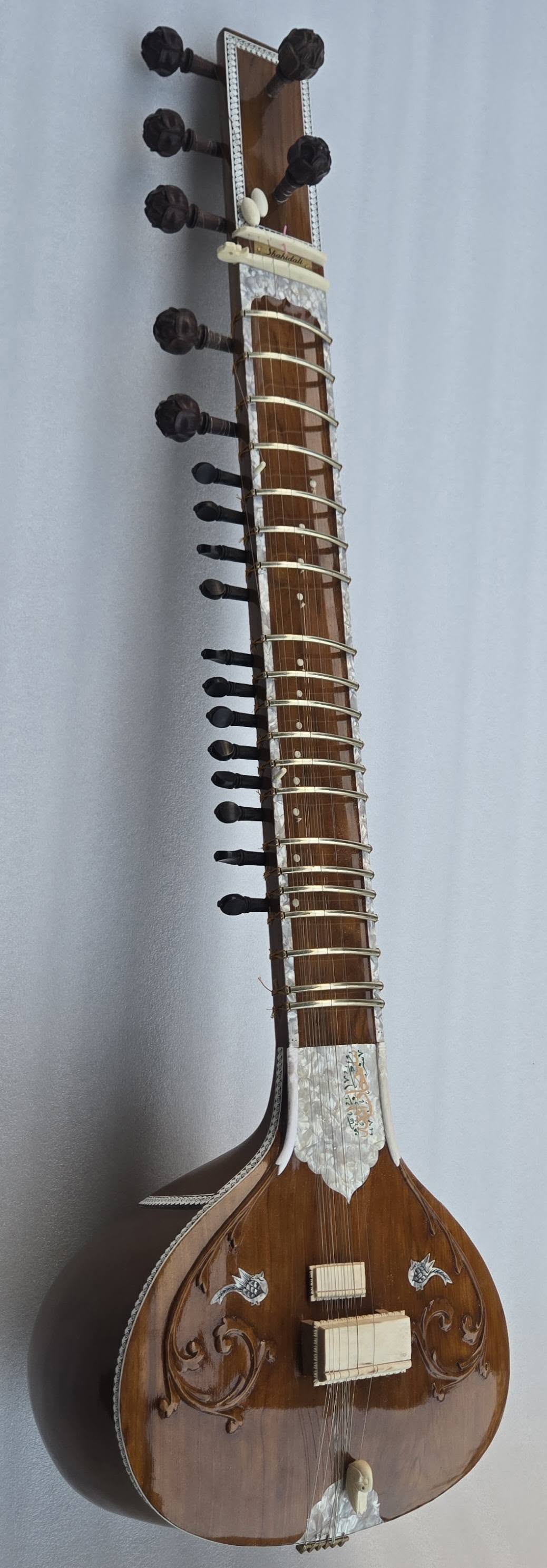 Sitar side profile